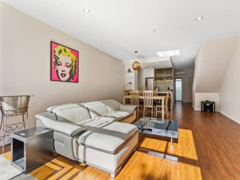 Sleek Modern Pad Next To Spark Arena Free Parking Окленд Екстер'єр фото