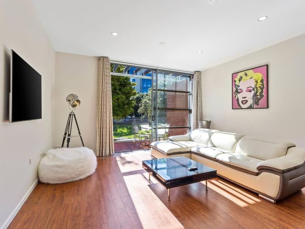 Sleek Modern Pad Next To Spark Arena Free Parking Окленд Екстер'єр фото